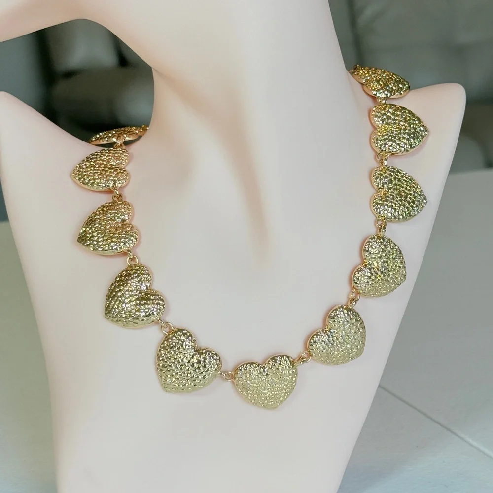 Luxury Gold Heart Link Necklace